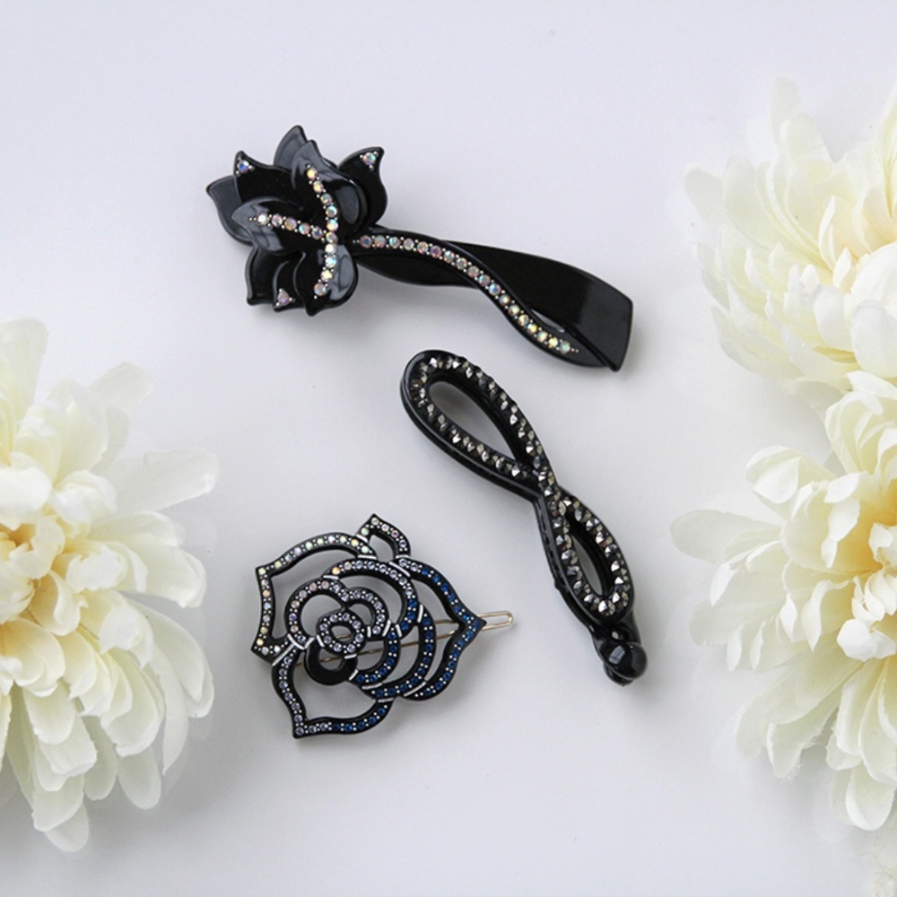 ✨SALE✨Acrylic Rhinestone Hair Accessories-set of 3